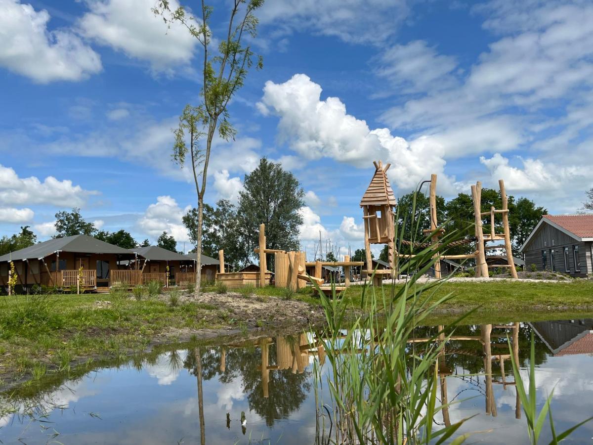 Waterherberg It Beaken Хеег Екстериор снимка